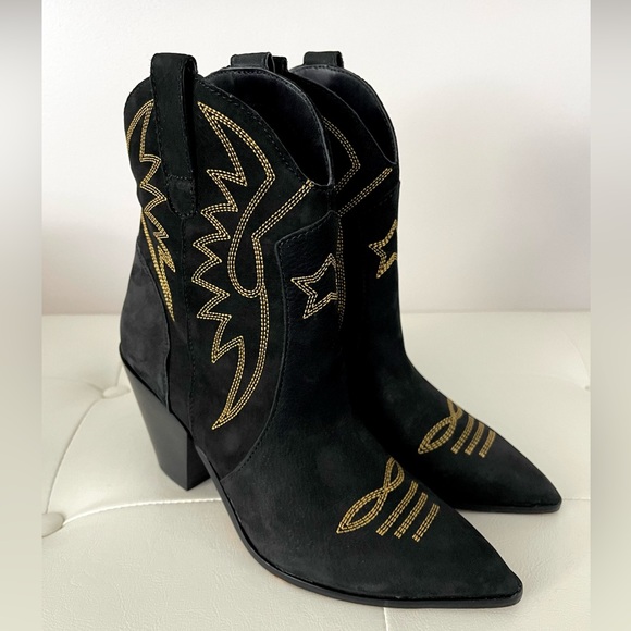 Dolce Vita boots - Picture 2 of 9